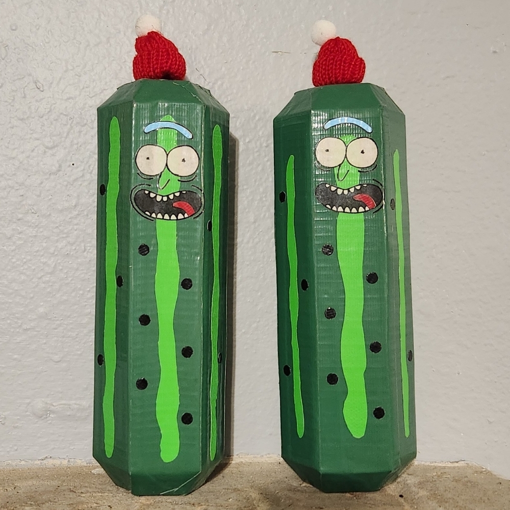 Pickle Rick Figure w/ Detached Knit Hat